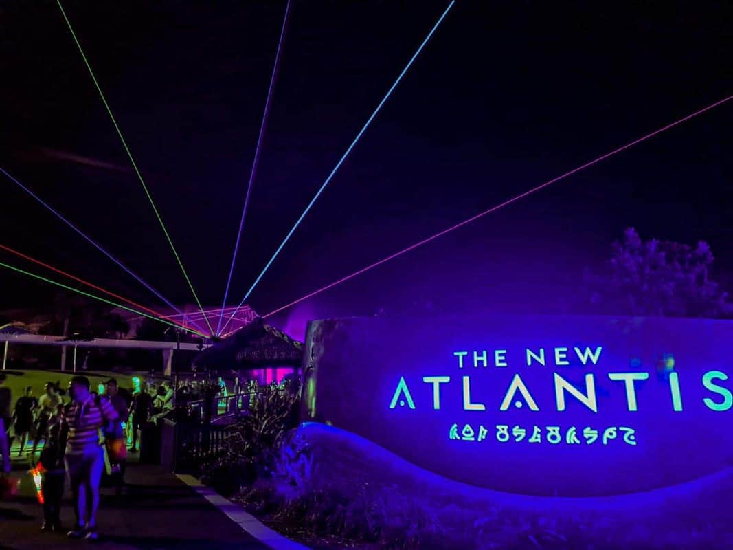 Skylighter Fireworks - Brisbane - Laser FX