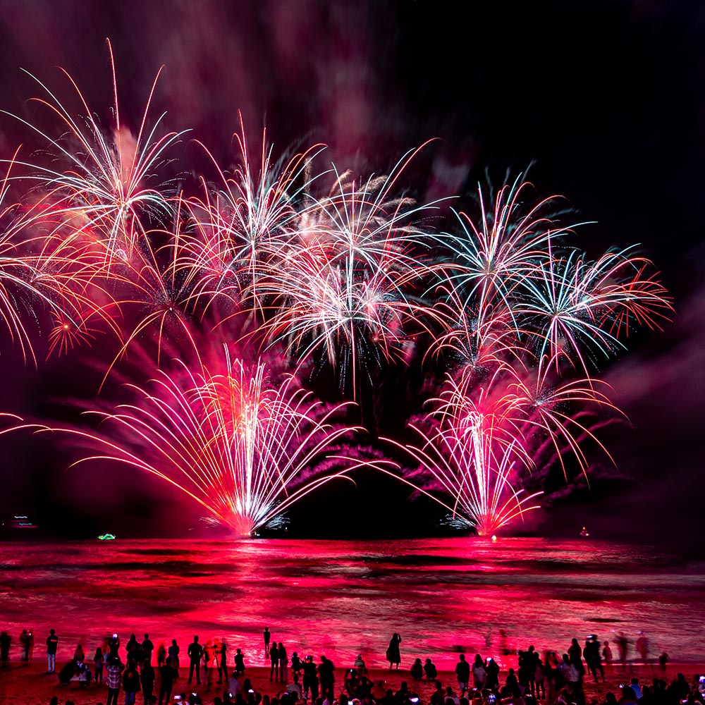 Skylighter Fireworks - Brisbane - Barge Fireworks